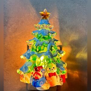 Christmas tree nightlight ** **